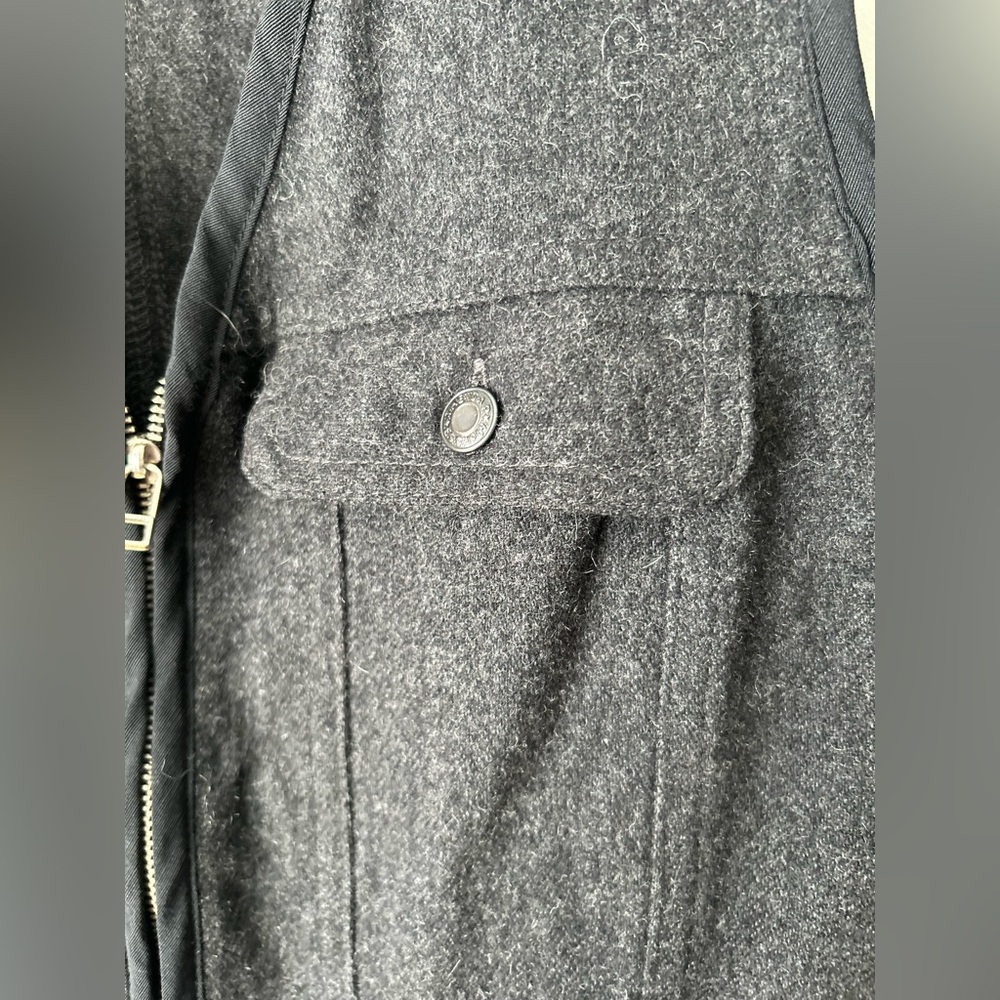 ✌️4 for $20✌️ Gap recycled wool vest - Picture 8 of 11